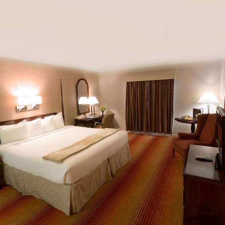 The Inn At Reading Hotel & Conference Center Exterior foto